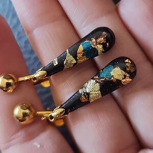 VTG Gold and Black Dangle Clip Earrings